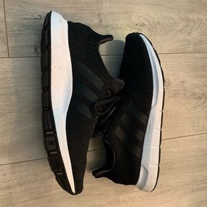 Adidas Men’s Knit Sneakers